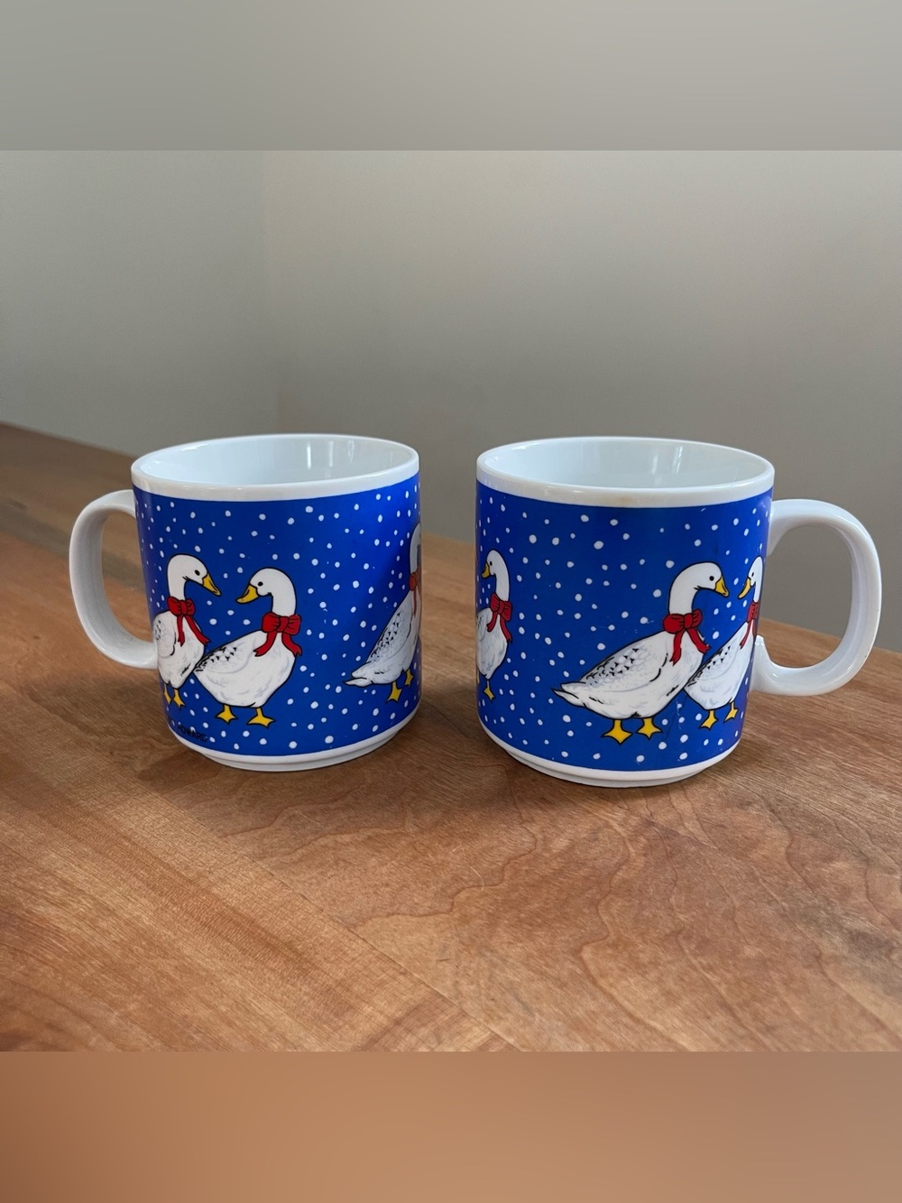 TWO Vintage 1980s Grant Howard Christmas Red Ribbon Goose Coffee Mug Cup Korea